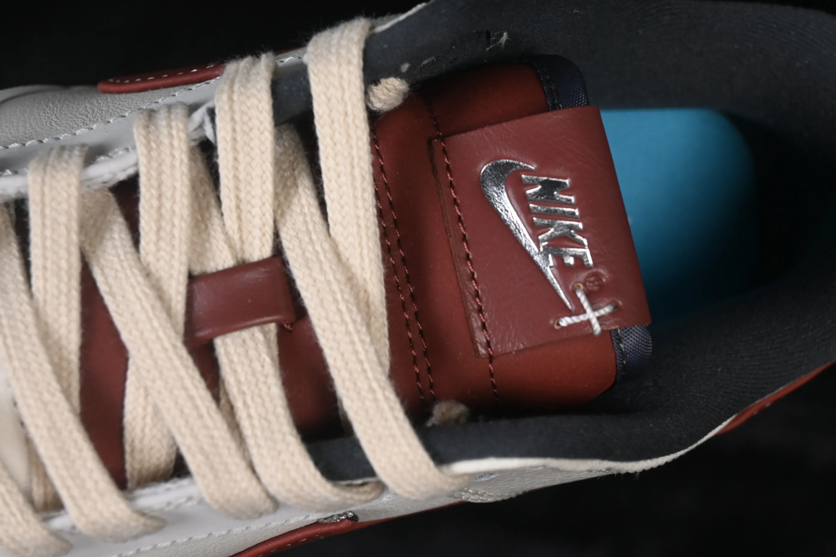 All categories Nk SB Dunk Series Nk SB Dunk Low High-end customized low-top sneakers Nike SB Dunk Low Beige Red Low-top casual sneakers WB0620-118